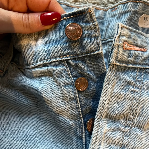 Boyfriend Jeans Short Ripped - Picture 2 of 4